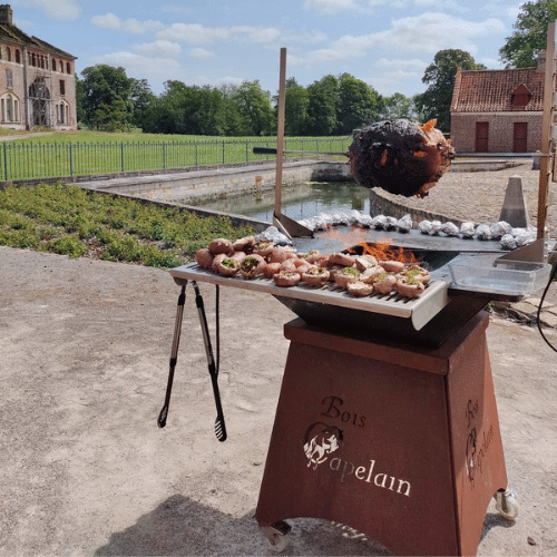 Support Inox et Tournebroche sur un Grand Brasero Personnalisé